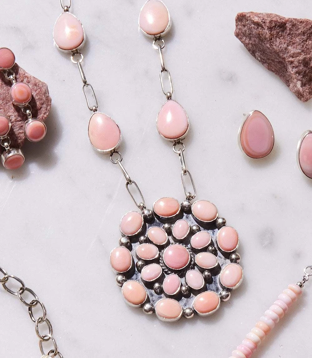 Pink Conch Necklace And Earrings Set 3 Pink Conch Necklace And Earrings Set