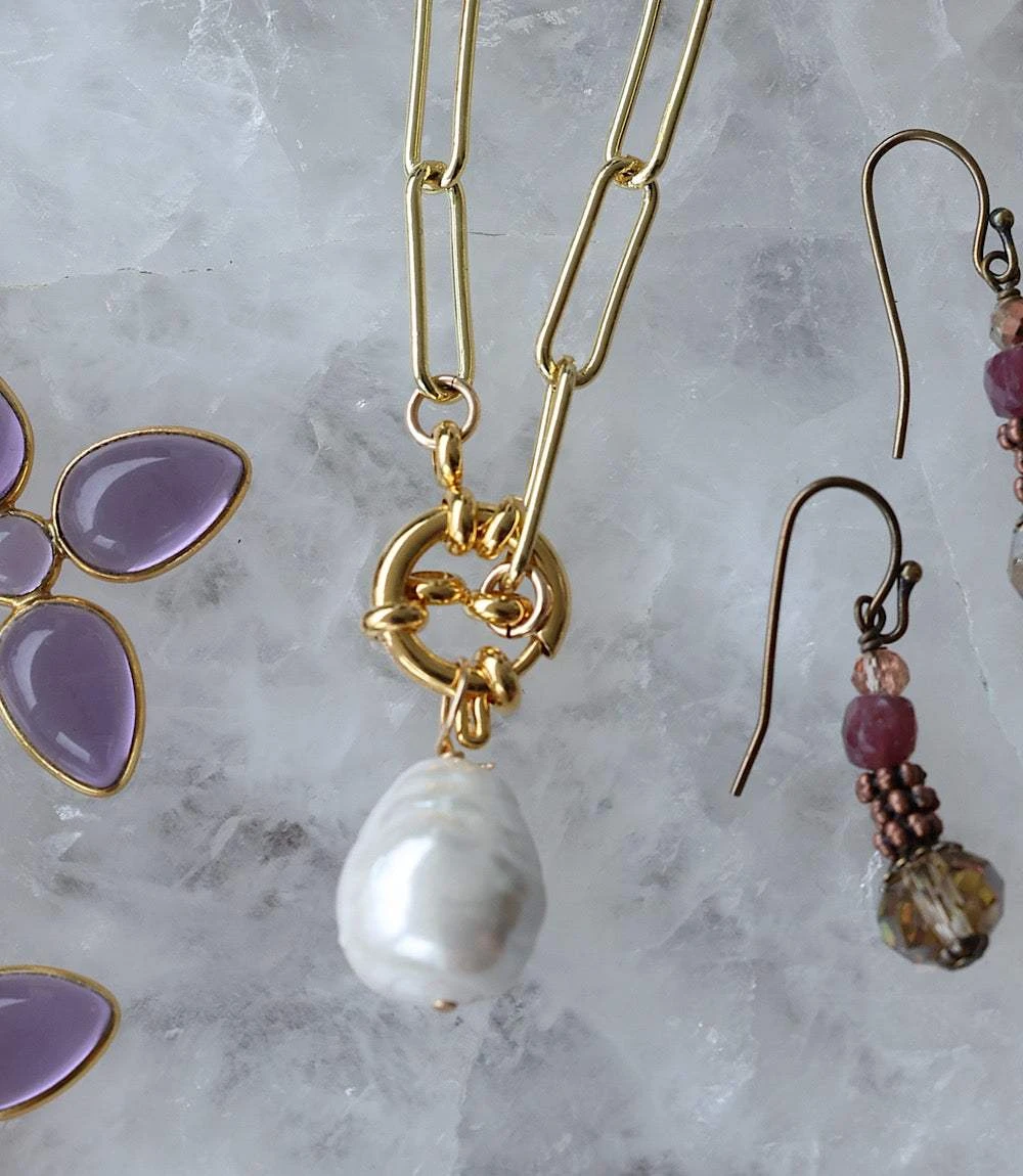 Pearl Toggle Necklace 9 Pearl Toggle Necklace - Image 7