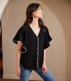 Flutter Sleeve Edge Stitch Top