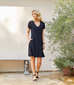 Quinn V-Neck Pocket Dress 12 Quinn V-Neck Pocket Dress -Ghost London L14244 2 f15e9c3c 6b43 4a06 80b2 e7b0910e0b1b